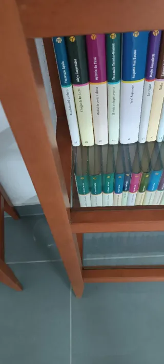 2 Estanterías Madera y Cristal+ regalo libros