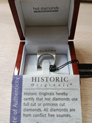 Sortija Plata Hot Diamonds