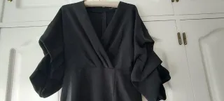 Vestido negro Zara manga abullonada