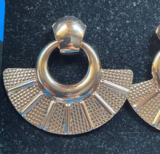 Pendientes abanico dorados