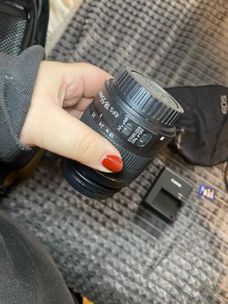 Cámara Canon EOS 1300D Negra