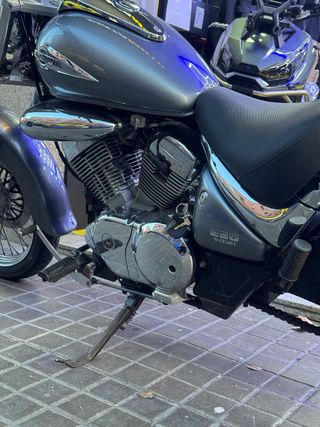 Suzuki Intruder 250cc Custom