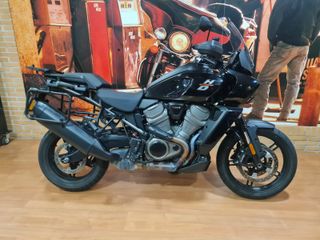 Harley Davidson Pan America Negra