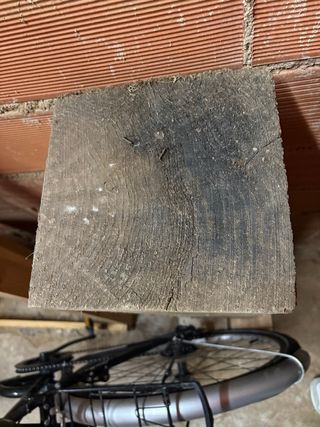 Vigas de madera. A recoger en domicilio.