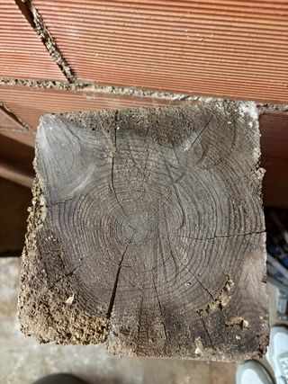 Vigas de madera. A recoger en domicilio.