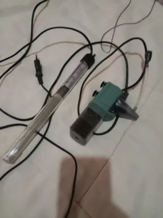 Filtro y calentador para acuario