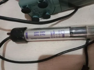 Filtro y calentador para acuario