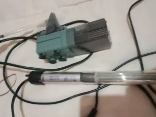 Filtro y calentador para acuario
