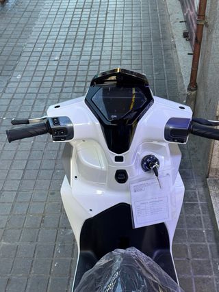 Sym Symphony ST 125 LC Scooter promo