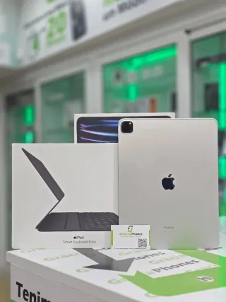 iPad Pro 12.9 M2 256GB (+Teclado Apple Nuevo)