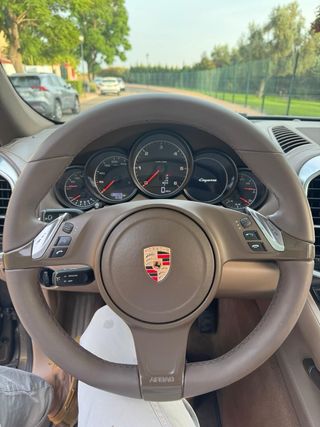 Porsche Cayenne 2016