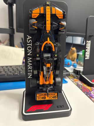 Soporte Aston Martin F1