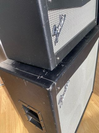 Amplificador Fender Mustang V V.2 + Cabinet 4x12