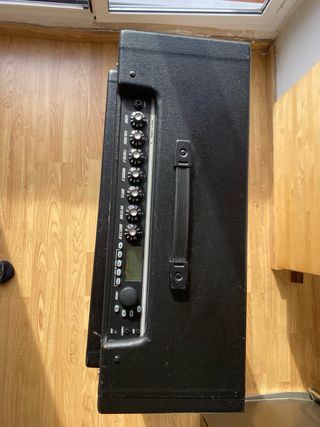 Amplificador Fender Mustang V V.2 + Cabinet 4x12