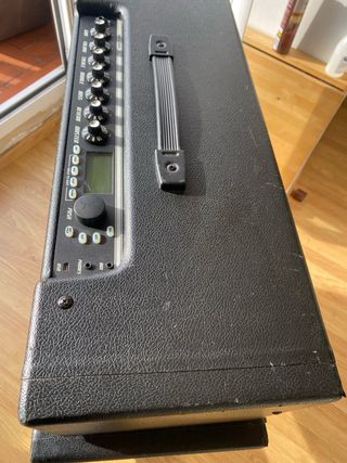 Amplificador Fender Mustang V V.2 + Cabinet 4x12