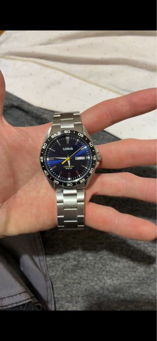 Reloj Lorus Automático Azul y Plateado