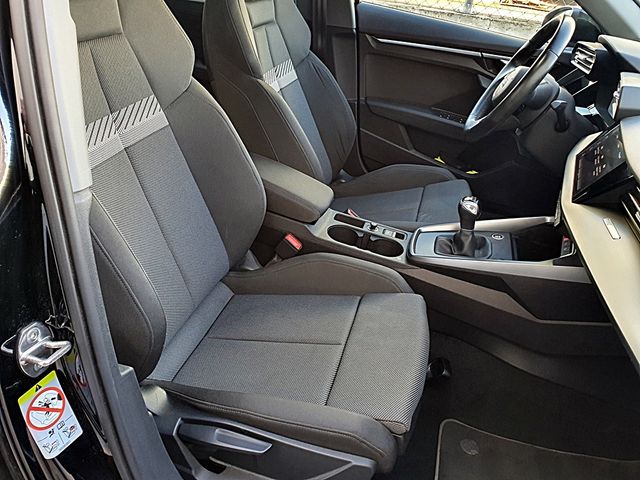 Audi A3 Sportback, CARPLAY, 6 velocidades...