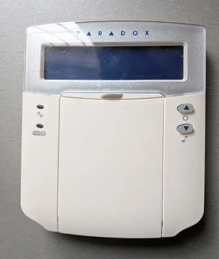 Central de Alarma Paradox MG 5050 + Accesorios