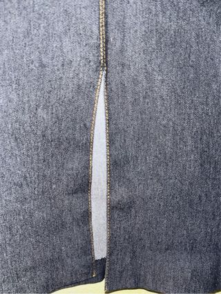 Falda vaquera Zara Talla S con abertura