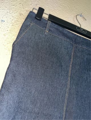 Falda vaquera Zara Talla S con abertura
