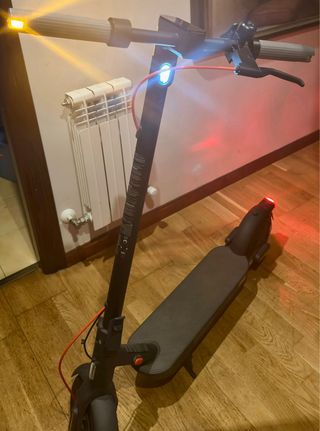Patinete Xiaomi 4 Pro 2ª Gen, muy poco uso (62 km)