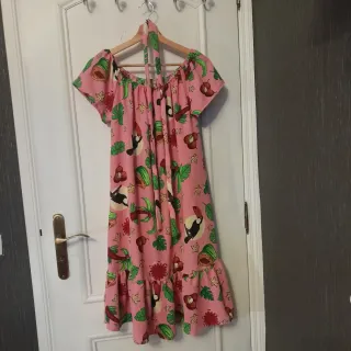 Vestido estampado comprado no Brasil