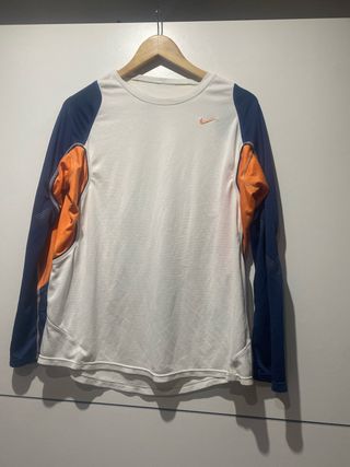 Camiseta Nike manga larga