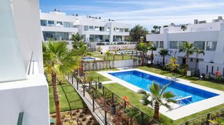 Casa adosada en alquiler en Río Real en Marbella