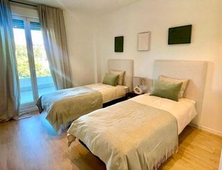 Piso en alquiler en Nueva Andalucía centro en Marbella