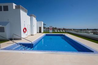 Piso en alquiler en Nueva Andalucía centro en Marbella