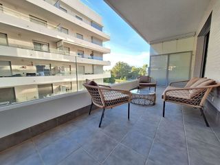 Piso en alquiler en Nueva Andalucía centro en Marbella