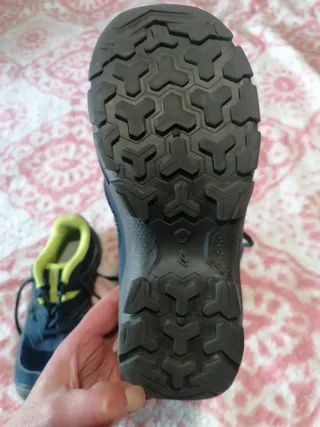 Sapatilhas Quechua Azuis e Verdes