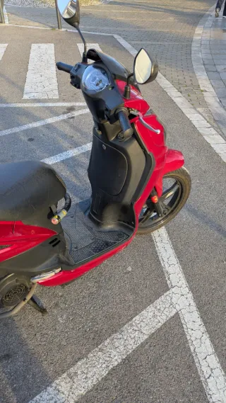 Moto Sym Symphony 125cc Roja