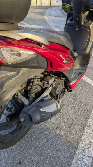 Moto Sym Symphony 125cc Roja