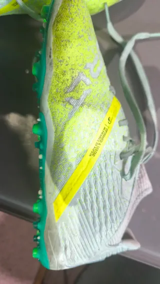 Botas de fútbol Talla 37 MG/AG