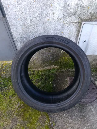 Neumáticos Michelin 215/40 ZR17