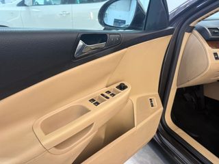 Volkswagen Passat 2.0 TDI 140cv DPF Highline