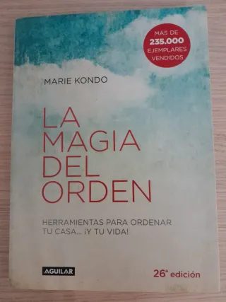 ¡Vendo libros en muy buen estado! 5€ cada uno.