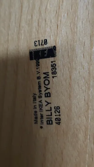 Librerías Bily con altillo y puertas de vidrio