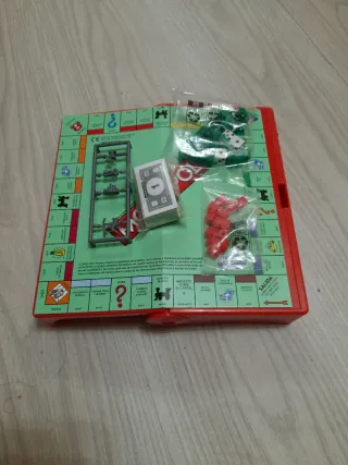 Monopoly Juego de Viaje Portátil