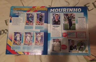 Álbum Real Madrid 2010-2011 Panini COMPLETO