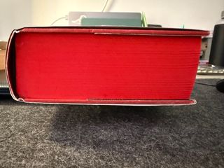 Alas de Hierro - Rebecca Yarros (cantos pintados)