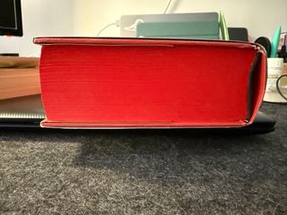 Alas de Hierro - Rebecca Yarros (cantos pintados)