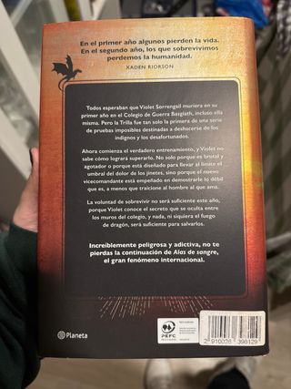 Alas de Hierro - Rebecca Yarros (cantos pintados)