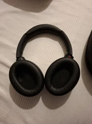 Auriculares Sony WH-1000XM4 Negros, negociable