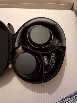 Auriculares Sony WH-1000XM4 Negros, negociable