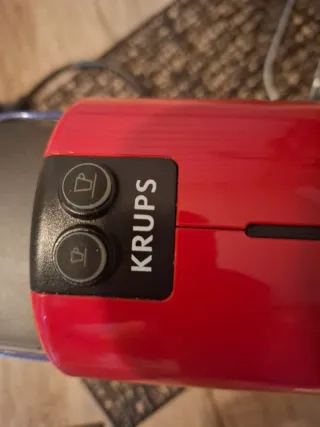 Cafetera Nespresso Krups Roja