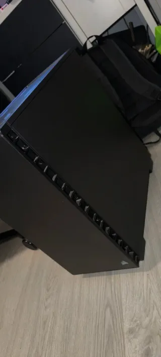 Torre Corsair Carbide Clear 400C Negra