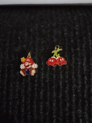 Colgantes Mario y Cerezas