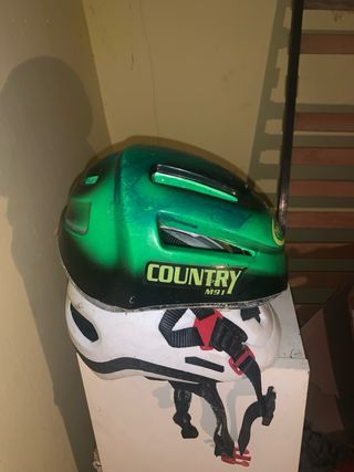 Bicicleta BMX azul con modificaciones